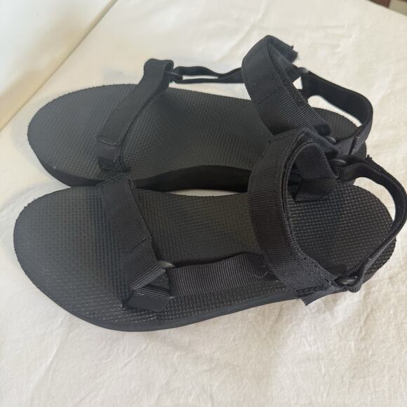 Teva Midform Universal sandals in black Size 9 Adjustable & Versatile Outdoor - Picture 5 of 9